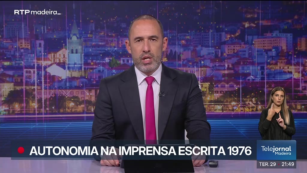 Exposição sobre a autonomia na imprensa de 1976