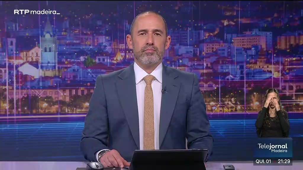 Chumbada proposta do PS para reativar linha SRS 24