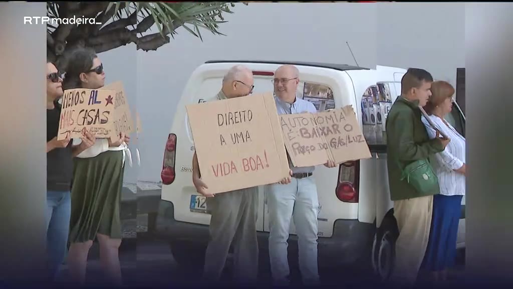 Manifestação contra o custo de vida na Madeira com baixa adesão