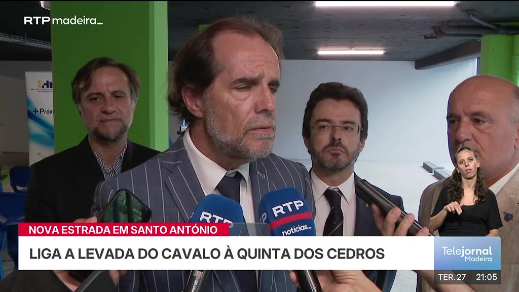Entrega de apartamentos de habitação a custos controlados no Funchal